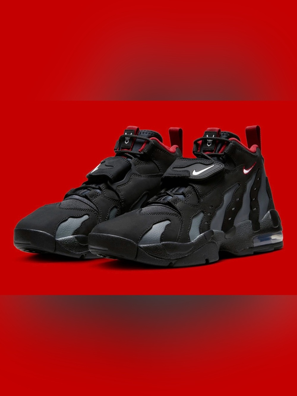 Nike Air DT MX “96 Falcons” Deion Senders
Men’s Shoes Black/Grey-Red Size: 6